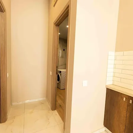 Apartment Brand New - Urban Boutique - *